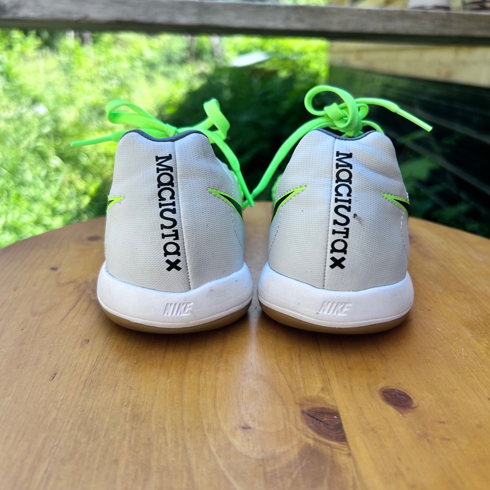 MagistaX Onda II IC Soccer Shoes Kids Size 3.5Y Platinum Green Nike - Picture 5 of 8